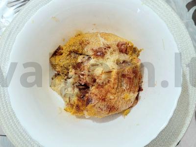 Vištiena, kepta su obuoliais ir bulvėmis orkaitėje Žingsnis 1