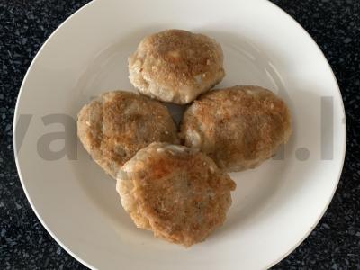 Žuvies kotletai su sūriu per 30 minučių pagrindine nuotrauka