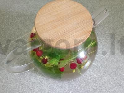 Liepos, mėtų, spanguolių, citrinos ir medaus arbata Žingsnis 8