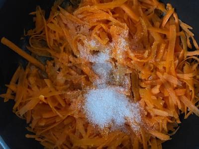 Aštrus užkandis iš cukinijos ir morkų Žingsnis 4