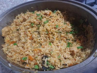 Vegetariškas plovas iš kalakutienos pagrindine nuotrauka