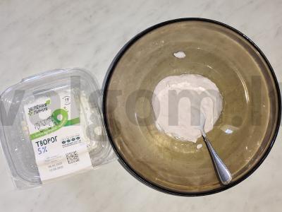 Varškės blynai pusryčiams Žingsnis 1