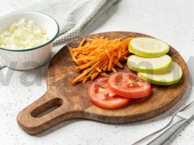 Lašiša po daržovių kepure orkaitėje Žingsnis 1