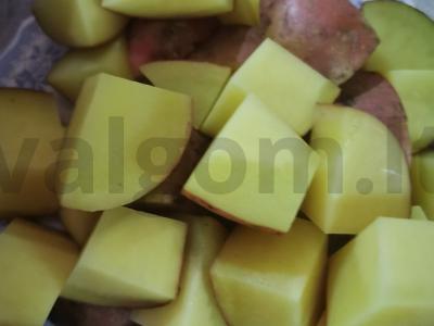 Kaimiškas pusryčių patiekalas su bulvėmis Žingsnis 2