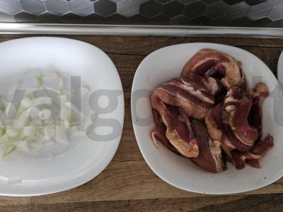 Spagečiai su mėsa ir pupelėmis Žingsnis 2