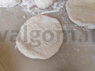 Kepti pyragėliai su mėsa Žingsnis 8