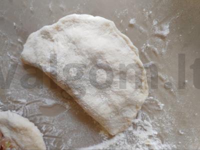 Kepti pyragėliai su mėsa Žingsnis 10