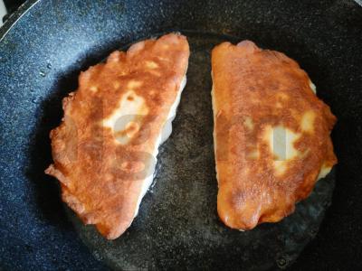 Kepti pyragėliai su mėsa Žingsnis 13