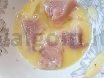 Švelnūs vištienos nagetai keptuvėje Žingsnis 3