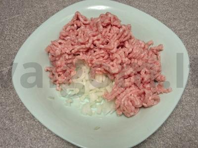 Pyragas su kiaulienos faršu arbatai Žingsnis 2