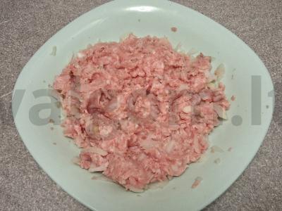 Pyragas su kiaulienos faršu arbatai Žingsnis 4