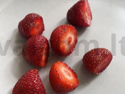 Braškės cukraus apvalkale Žingsnis 3