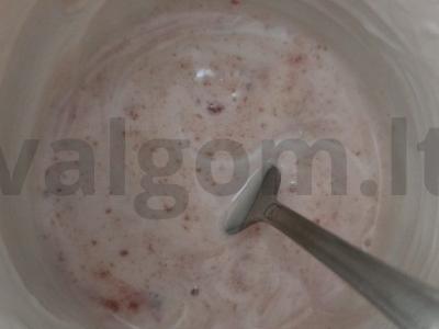 Desertas stiklinėje be kepimo Žingsnis 3