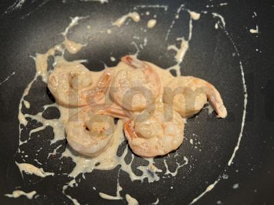 Greito paruošimo makaronai su krevetėmis Žingsnis 5