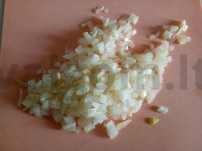 Vištienos faršo kotletai „Paprasti ir greiti“ Žingsnis 1