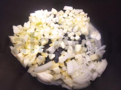 Grikių sriuba su bulvėmis, cukinijomis ir šonkauliais Žingsnis 1