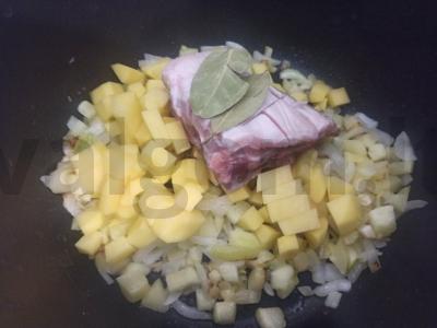 Grikių sriuba su bulvėmis, cukinijomis ir šonkauliais Žingsnis 3