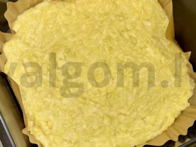 Pica be tešlos su dešra ir sūriu Žingsnis 3