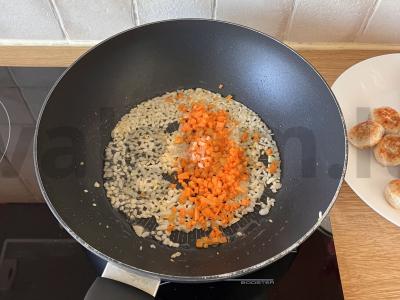 Vištienos kukuliai grietinėlės padaže Žingsnis 6