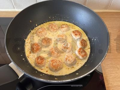 Vištienos kukuliai grietinėlės padaže Žingsnis 8