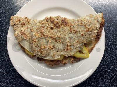 Avižų blynas su upėtakiu, varškės sūriu ir pomidorais Žingsnis 9