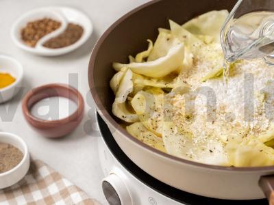 Troškinta kopūstai su imbieru Žingsnis 4