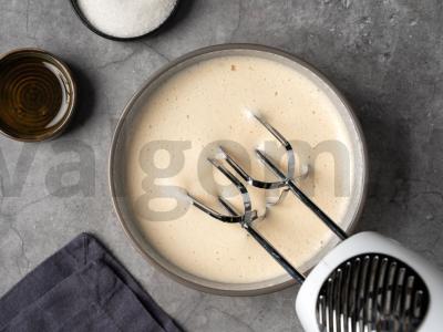 Slyvų pyragas su augaliniu pienu Žingsnis 2