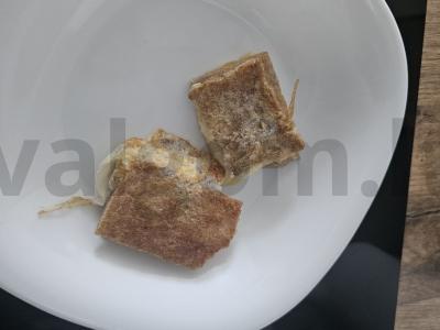 Mini skrudinta duona su krekeriais ir sūriu Žingsnis 5