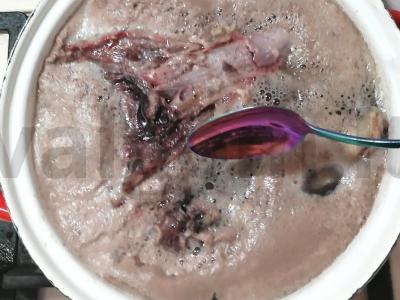 Kvapnus kalakutų sultinys su kaulais Žingsnis 2