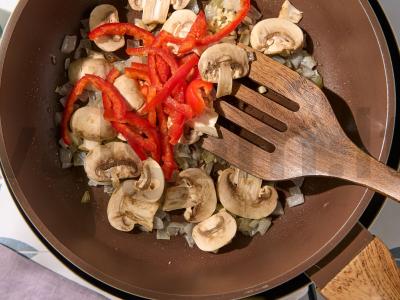 Nudų su grybais ir špinatais Žingsnis 4