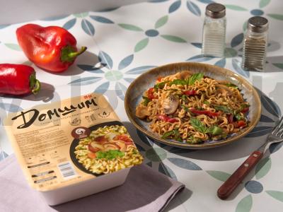 Nudų su grybais ir špinatais pagrindine nuotrauka