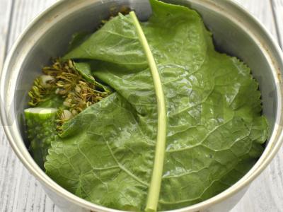 Sūdyti agurkai gazuotu vandeniu Žingsnis 4