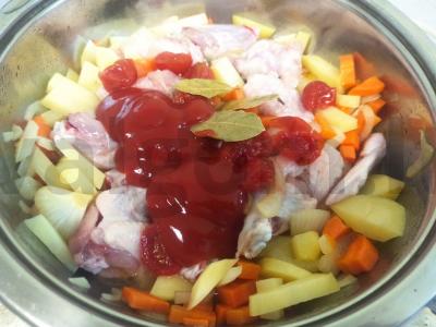 Pomidorų sriuba su vištienos sparneliais Žingsnis 5