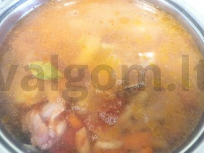 Pomidorų sriuba su vištienos sparneliais Žingsnis 6