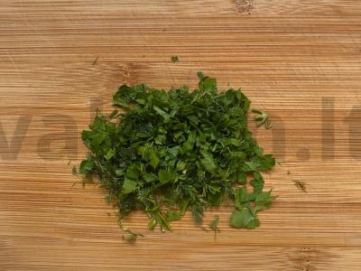 Lengvas daržovių salotas su salierais Žingsnis 5