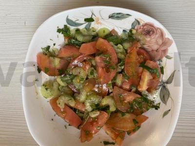 Lengvas daržovių salotas su salierais Žingsnis 8