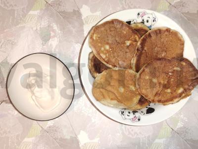 Varškės-bananų blynai pagrindine nuotrauka