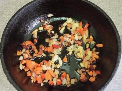 Makaronai su daržovėmis ir triušio faršu Žingsnis 2