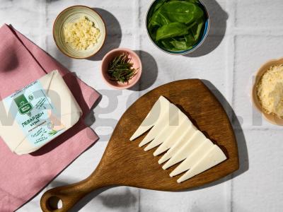 Biskvitinis omletas su ožkų sūriu ir pesto Žingsnis 1