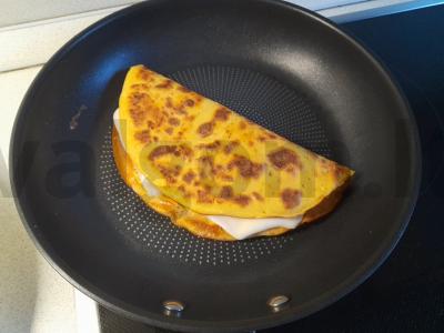 Pupelių blynas su sūriu ir cukinijų ikra Žingsnis 4