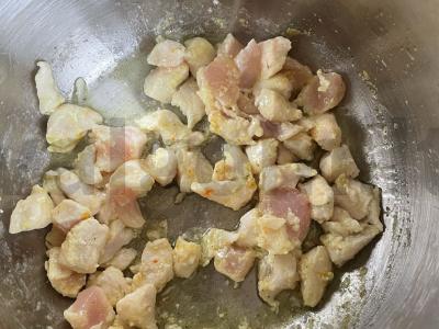 Havajų mišinys su ryžiais, grybais ir vištienos filė Žingsnis 2