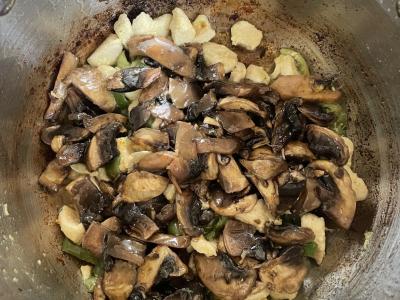 Havajų mišinys su ryžiais, grybais ir vištienos filė Žingsnis 3