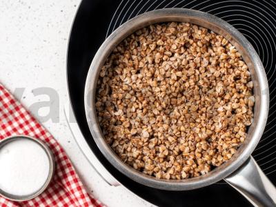 Grikių košė su kalakutienos kotletais Žingsnis 1