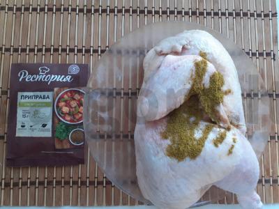 Vištiena su prieskoniais ir česnako aliejumi Žingsnis 1