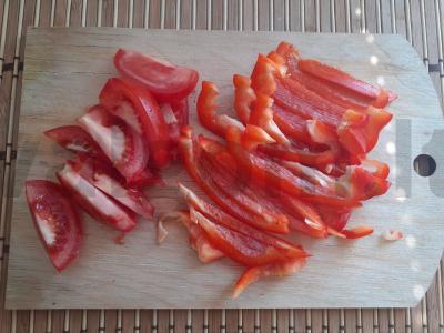 Daržovių salotas su grybų padažu Žingsnis 1