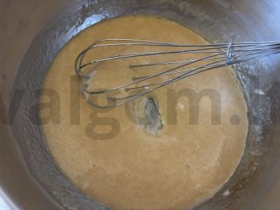 Karališkos torto „Sūdyta karamelė“ korpusai Žingsnis 3