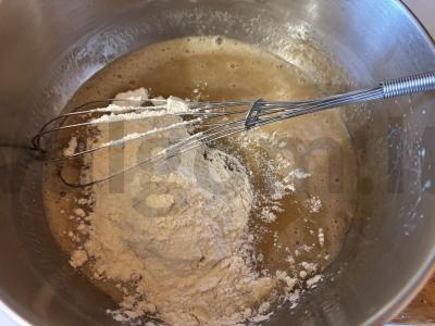 Karališkos torto „Sūdyta karamelė“ korpusai Žingsnis 5