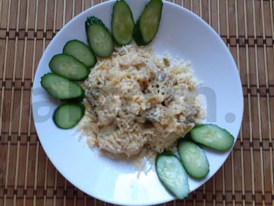 Troškinta vištienos krūtinėlė su daržovėmis ir sūriu pagrindine nuotrauka