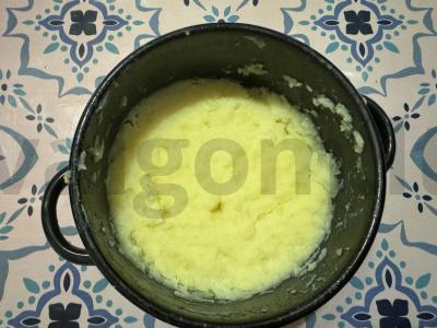 Bulvių pyragėliai su sūriu ir žolelėmis Žingsnis 2