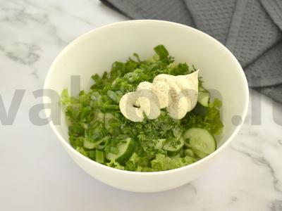 Salotos su žaliu žirneliu Žingsnis 5